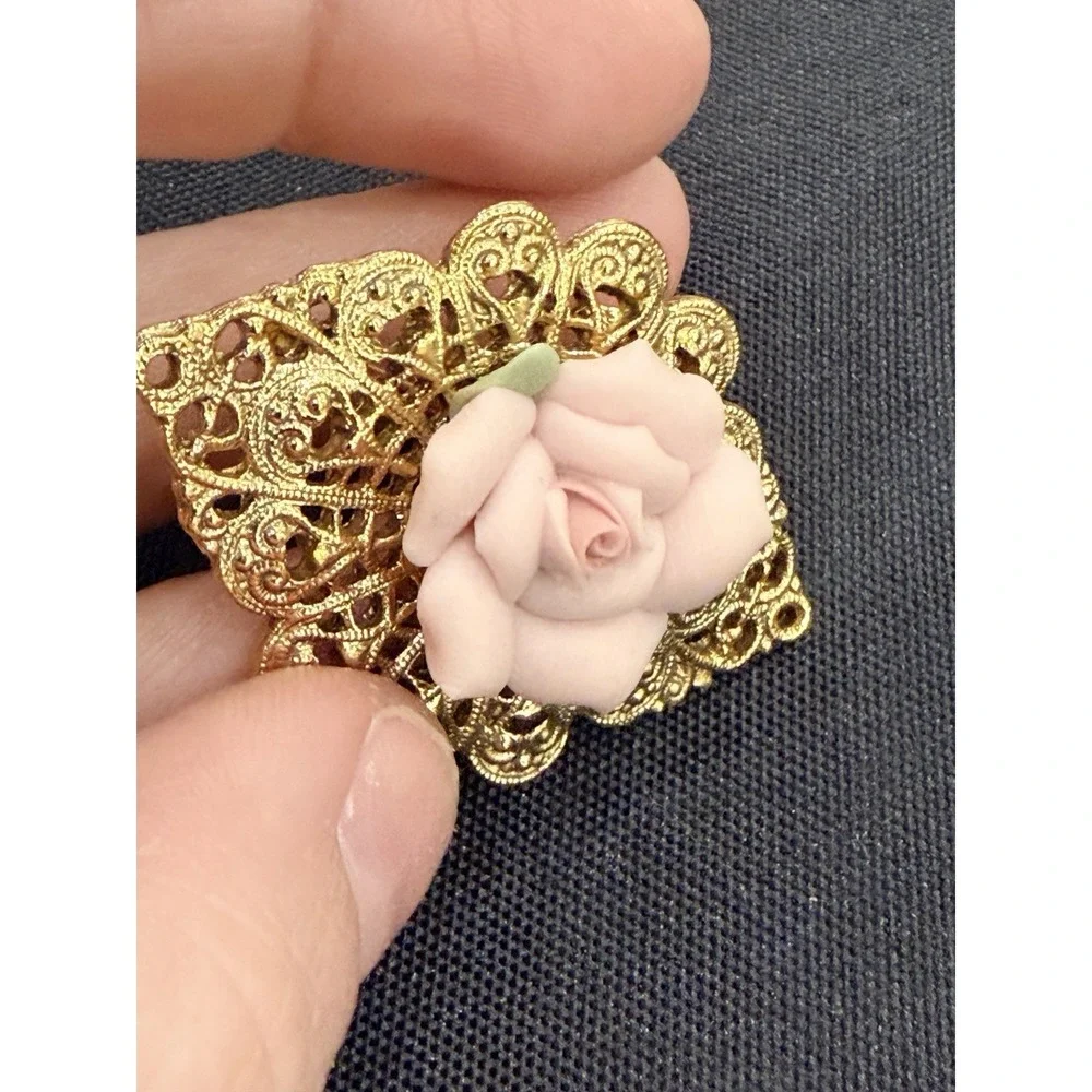 Vintage 1928 Pink Porcelain Pink Rose Flower Filigree Oval Brooch Gold tone
